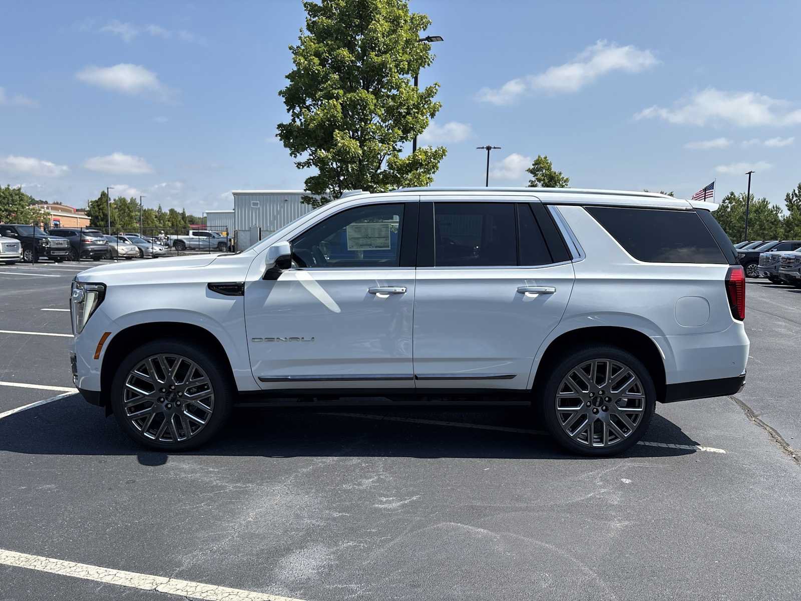New 2026 GMC Yukon Denali Ultimate AWD/4WD image 19