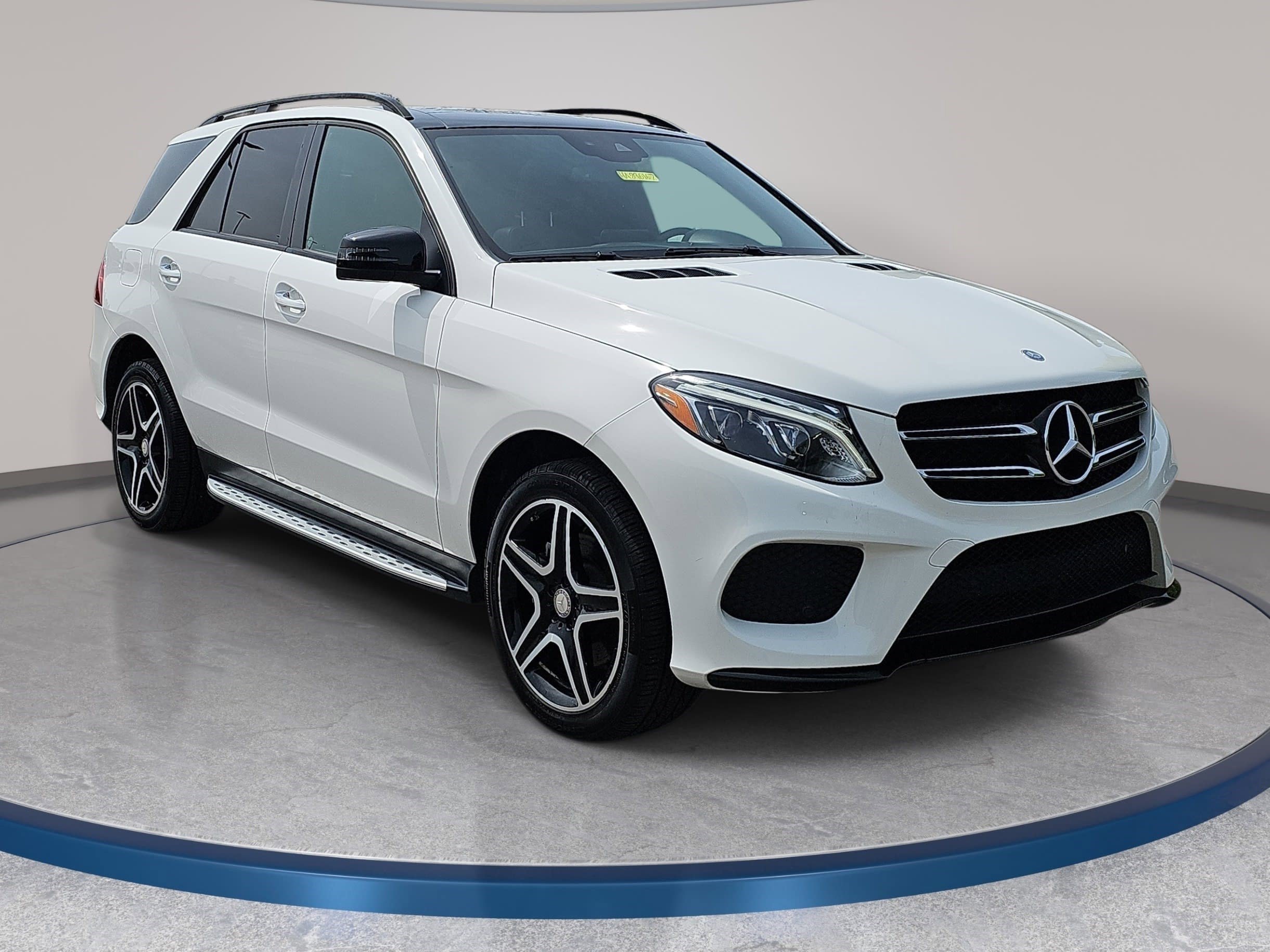 Used 2017 Mercedes-Benz GLE 350 4MATIC image 3