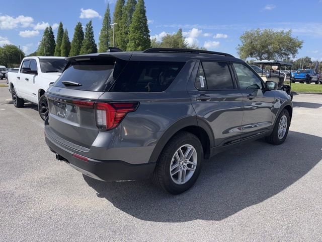 Used 2026 Ford Explorer Active w/ Active Comfort Package RWD image 5