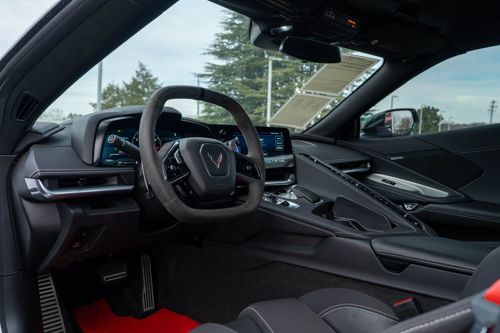 Used 2023 Chevrolet Corvette Stingray w/ Z51 Performance Package image 18