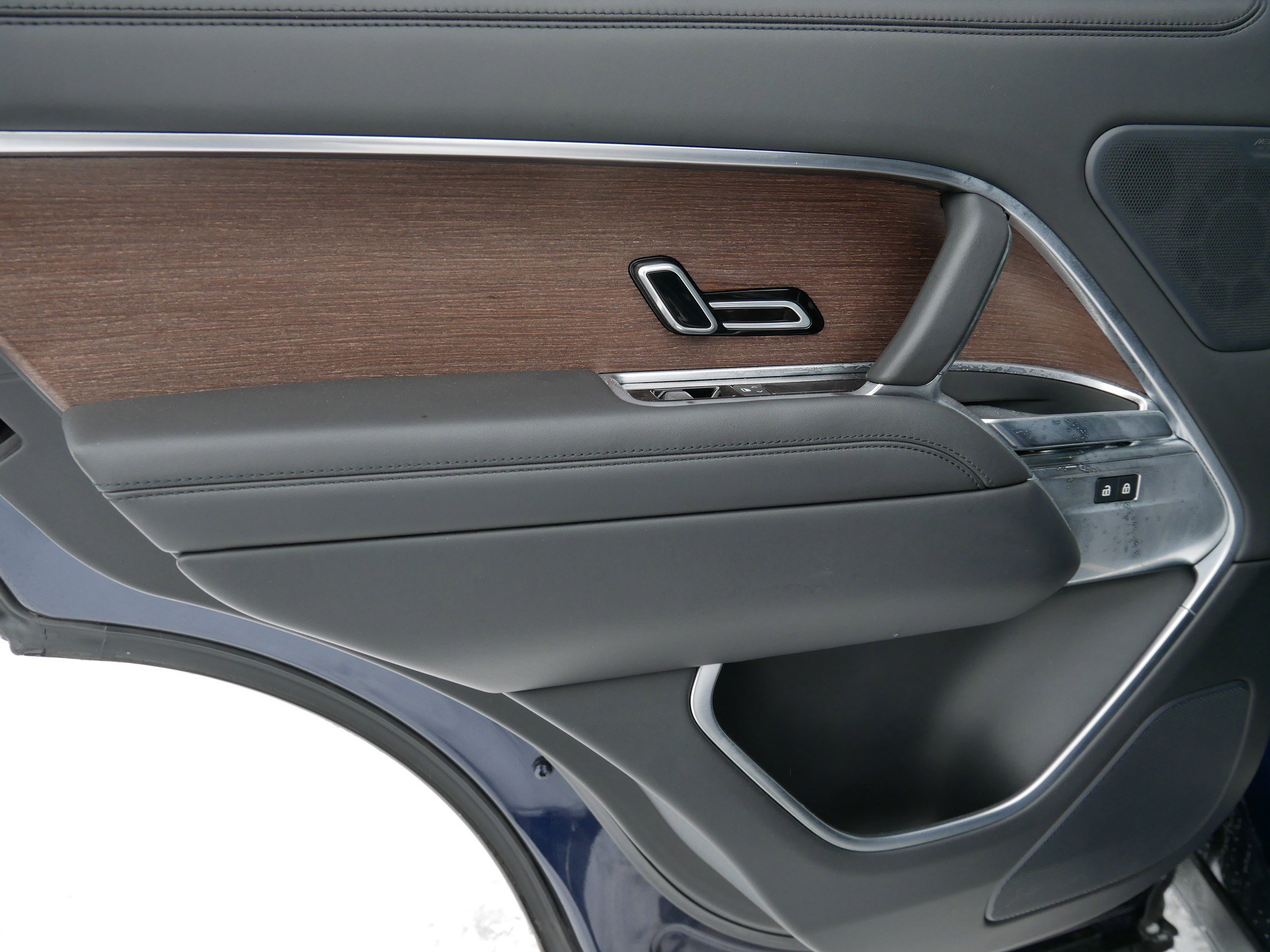 Used 2023 Land Rover Range Rover SE image 6