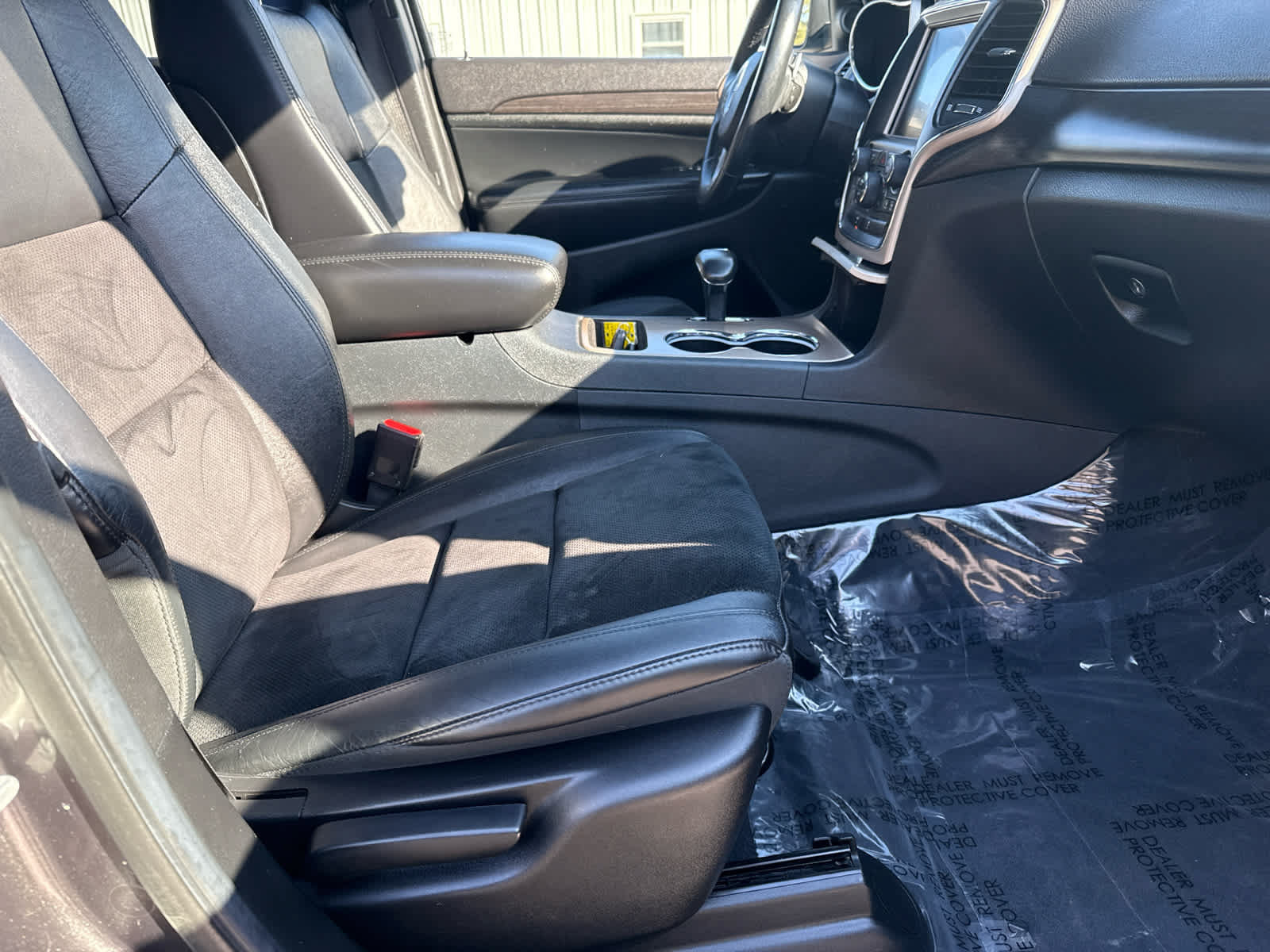 Used 2014 Jeep Grand Cherokee Altitude AWD/4WD image 12