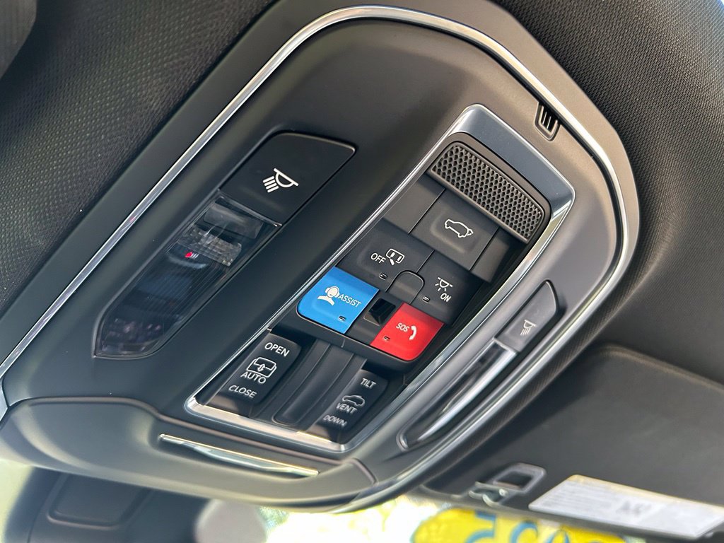 Certified 2025 Jeep Grand Cherokee L Altitude RWD image 34