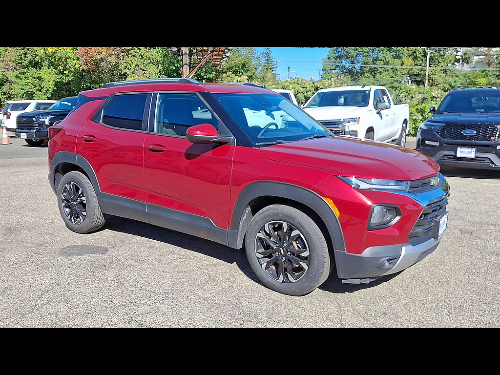 Certified 2021 Chevrolet TrailBlazer LT w/ Convenience Package FWD image 2