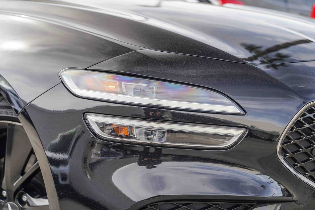 Used 2023 Genesis G70 2.0T w/ Sport Prestige Package image 2