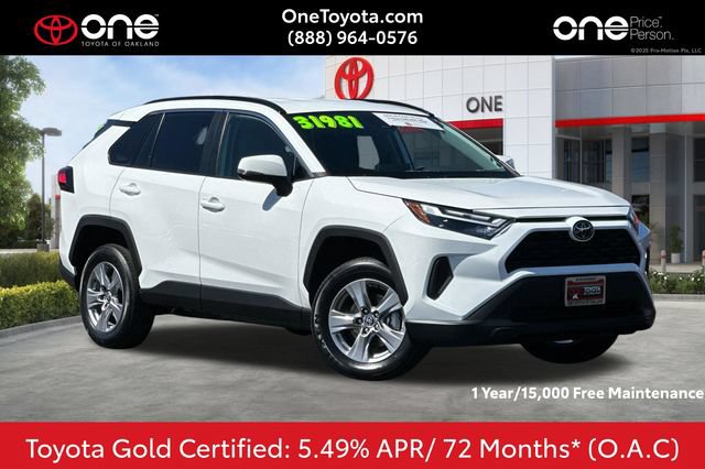 Used 2025 Toyota RAV4 XLE FWD image 1