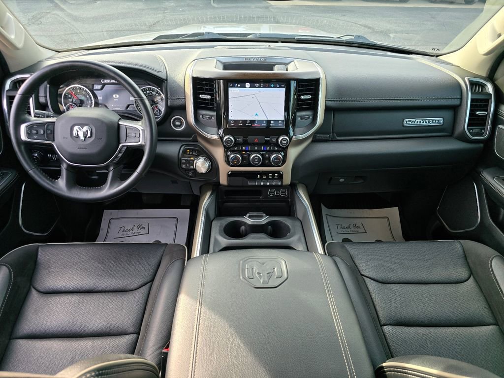 Used 2022 RAM 1500 Laramie AWD/4WD image 3
