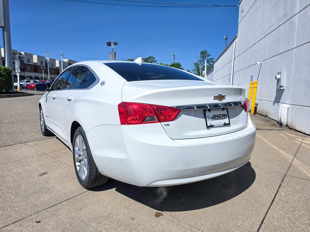 Used 2018 Chevrolet Impala LT FWD image 3