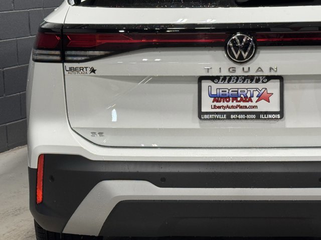 New 2026 Volkswagen Tiguan SE image 16