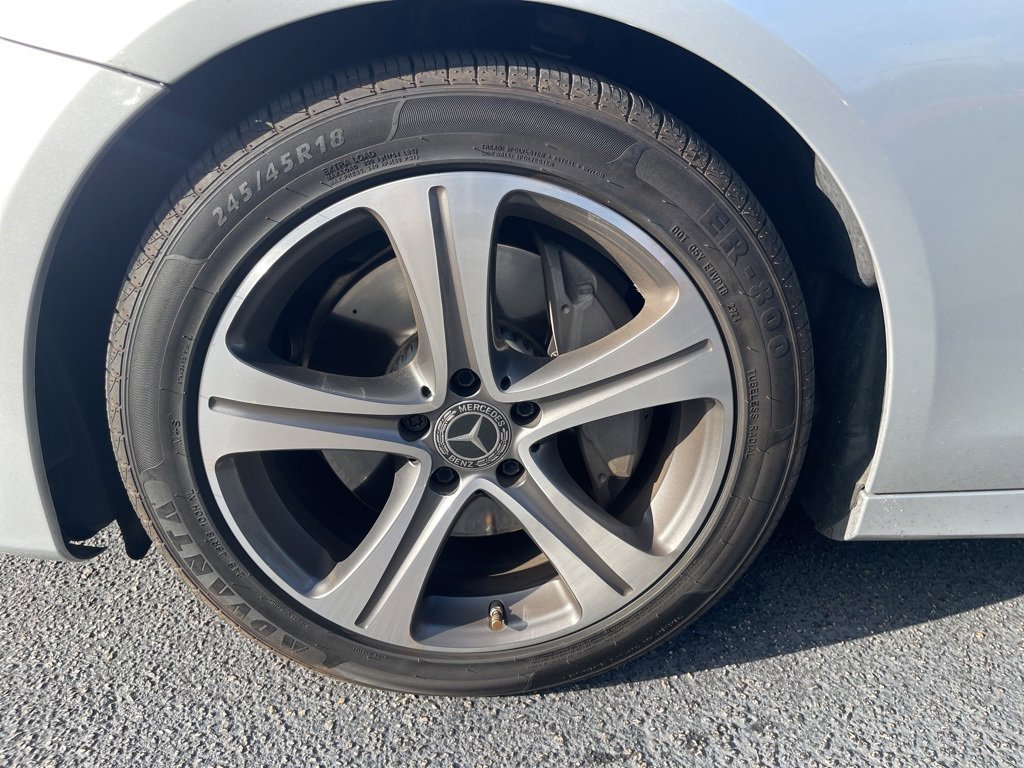 Used 2020 Mercedes-Benz E 350 Sedan image 24