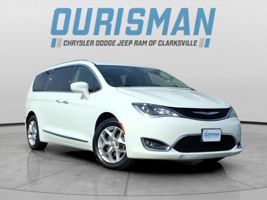 Used 2019 Chrysler Pacifica Touring-L w/ Tire & Wheel Group