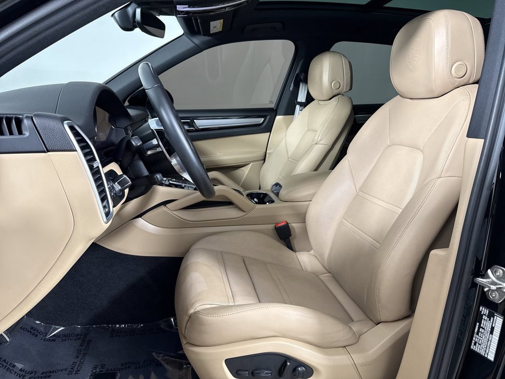 Certified 2023 Porsche Cayenne S Platinum w/ Premium Package Plus AWD/4WD image 5