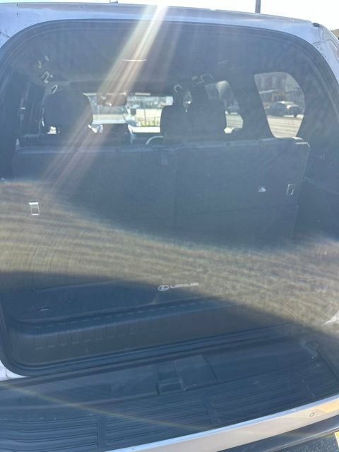 Used 2023 Lexus GX 460 Luxury w/ Sport Design Package AWD/4WD image 9