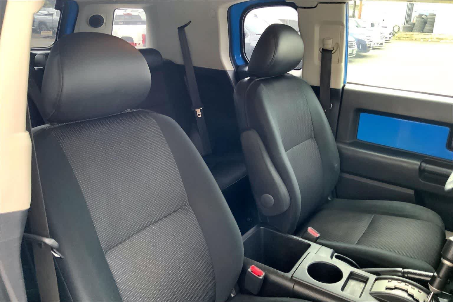 Used 2007 Toyota FJ Cruiser 2WD image 12