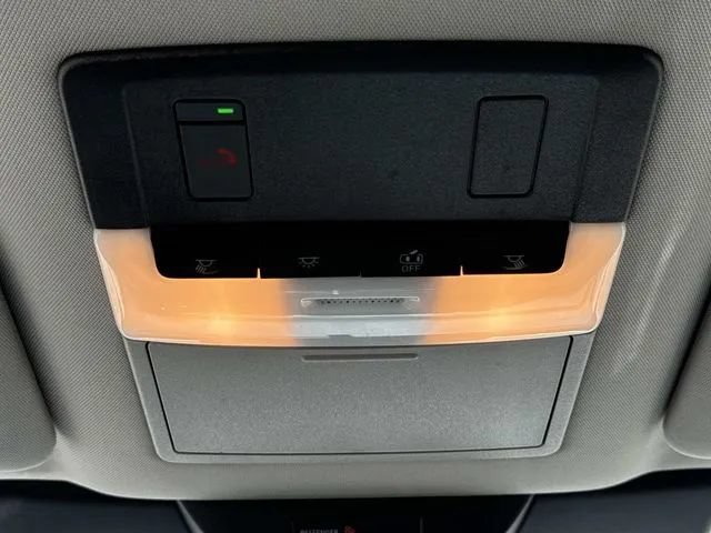 Used 2025 Nissan Pathfinder SV AWD/4WD image 21