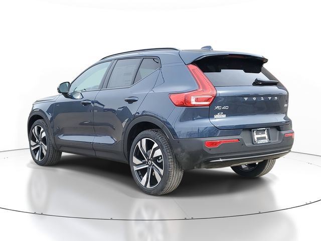 New 2026 Volvo XC40 B5 Plus w/ Protection Package Premier image 3