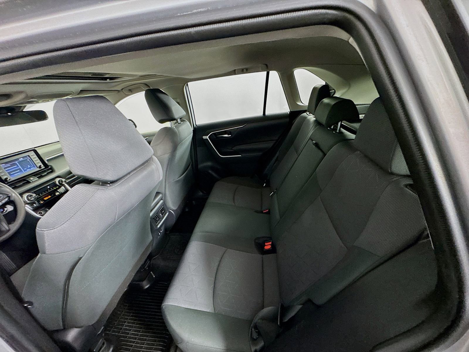 Used 2019 Toyota RAV4 XLE w/ Convenience Package AWD/4WD image 24