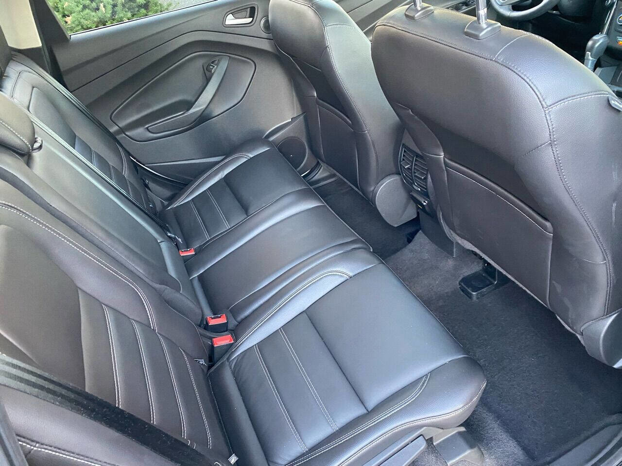 Used 2017 Ford Escape Titanium w/ Canadian Touring Package image 23