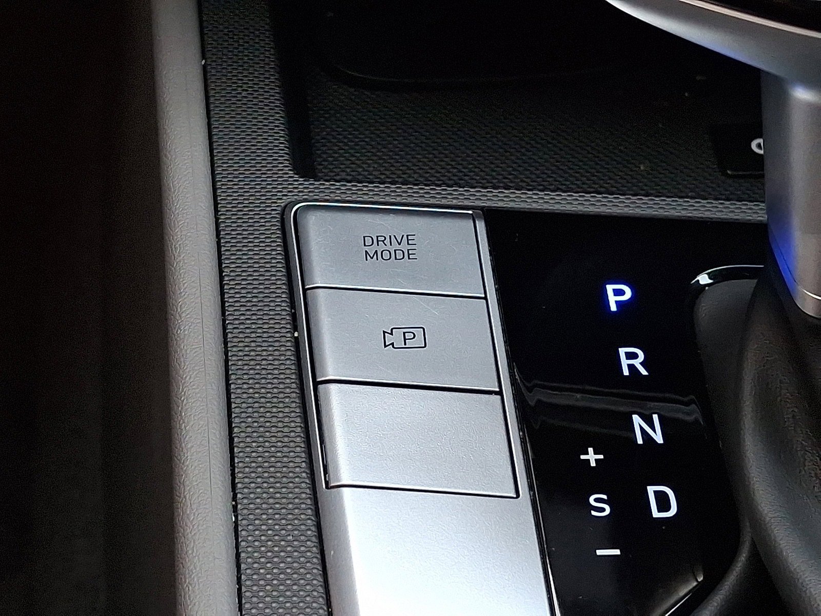 Certified 2025 Hyundai Elantra Sport FWD image 25