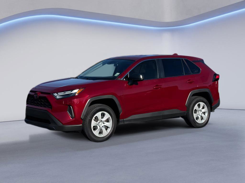 Used 2023 Toyota RAV4 LE image 3