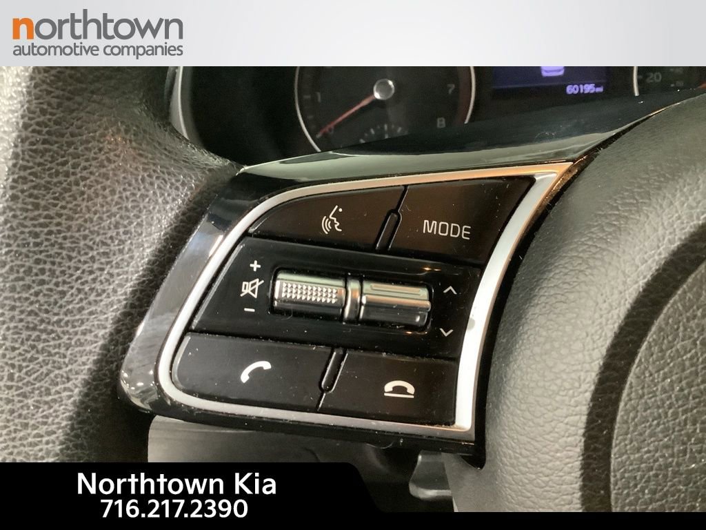 Certified 2020 Kia Forte LXS image 13