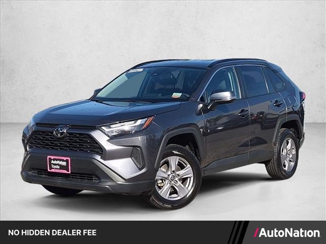 Certified 2025 Toyota RAV4 XLE FWD image 1
