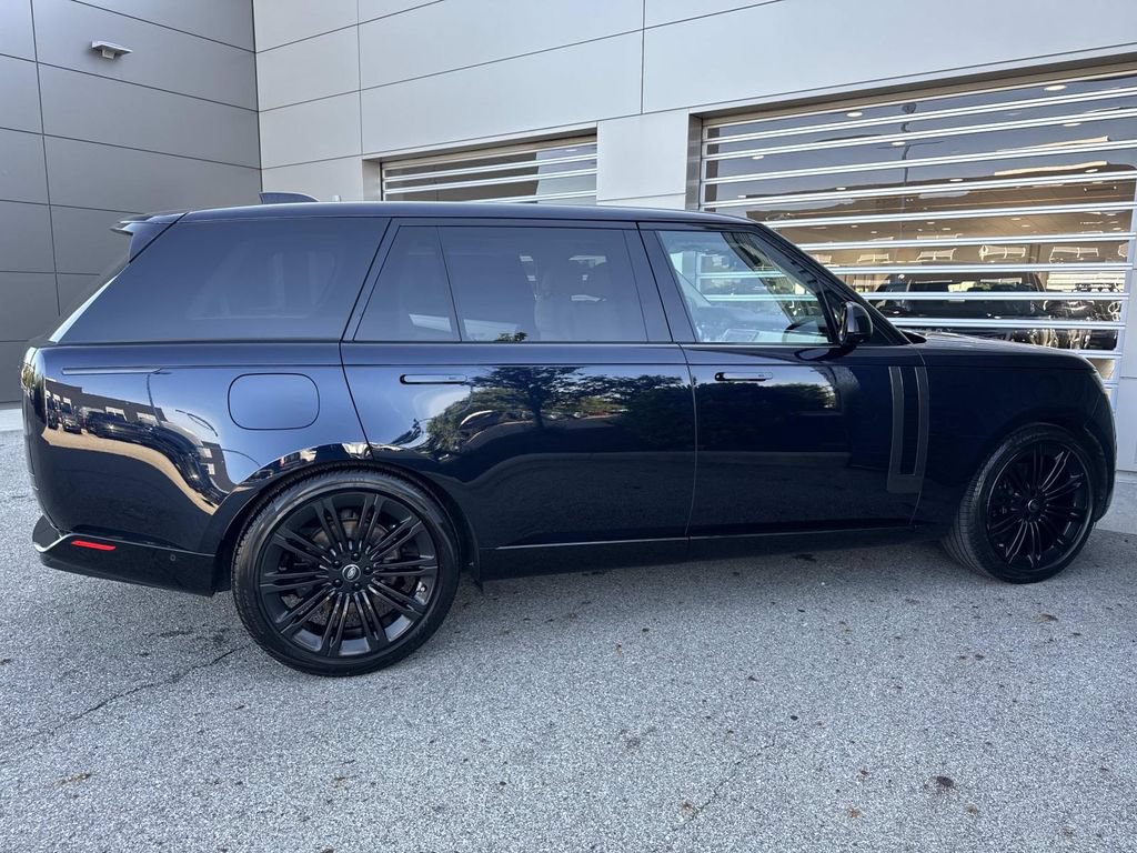 Certified 2024 Land Rover Range Rover Long Wheelbase SE AWD/4WD image 8