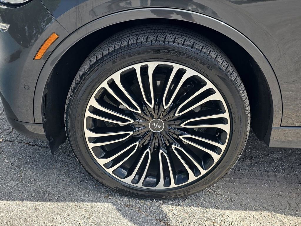 Used 2023 Lincoln Aviator Black Label image 8