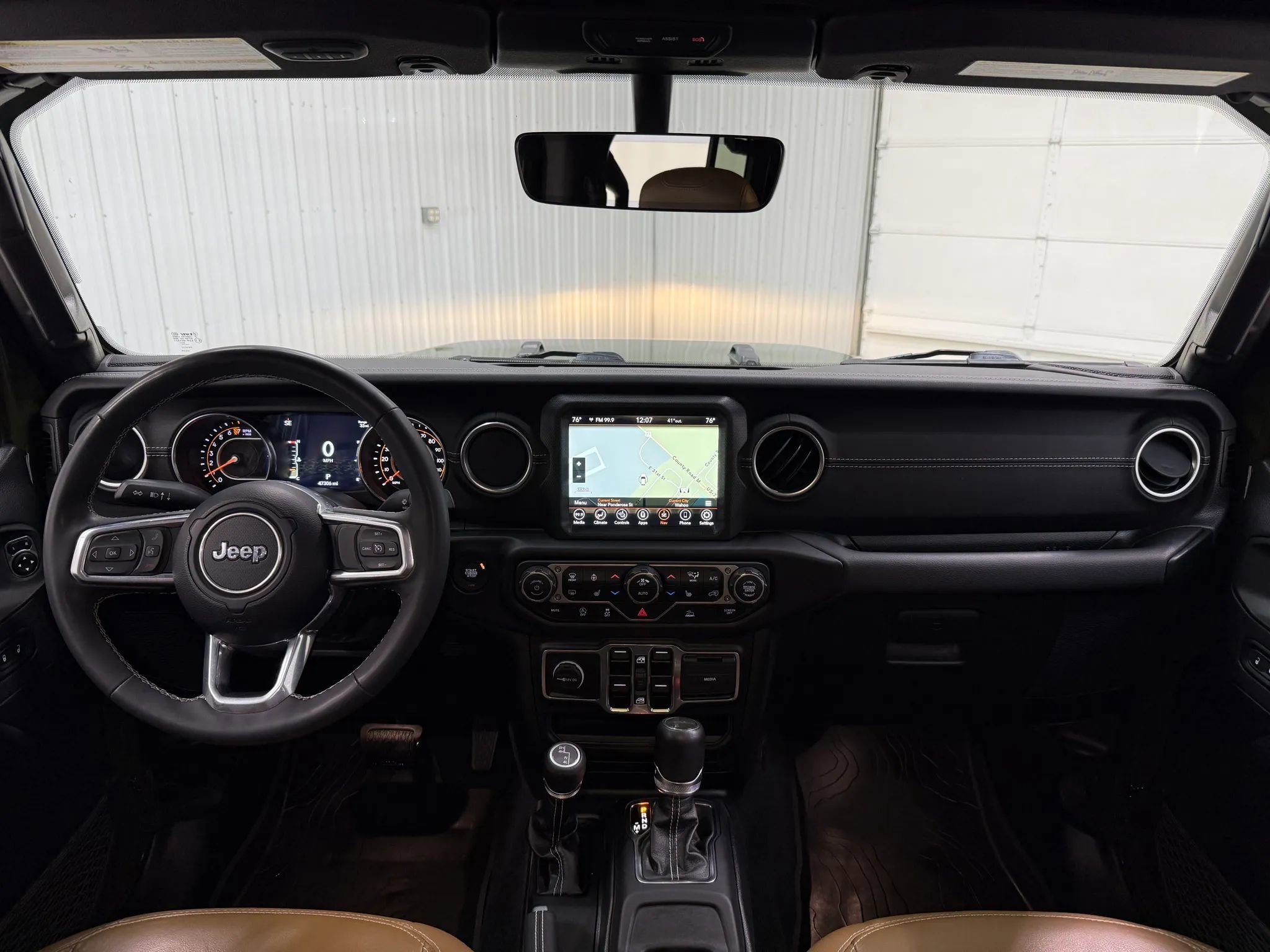 Used 2023 Jeep Gladiator Overland w/ Popular Equipment Package image 13