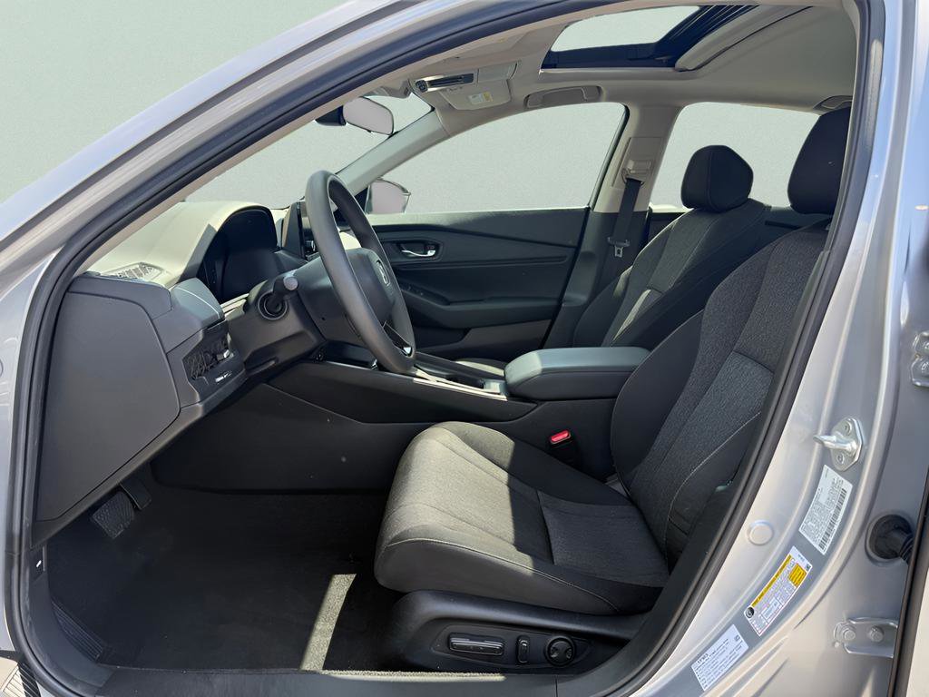 Certified 2023 Honda Accord EX image 9