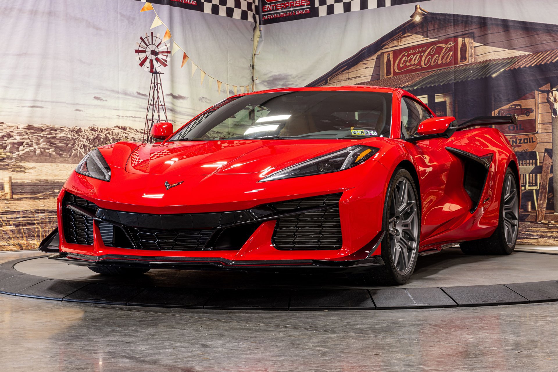 Used 2023 Chevrolet Corvette Z06 w/ Z07 Performance Package image 3