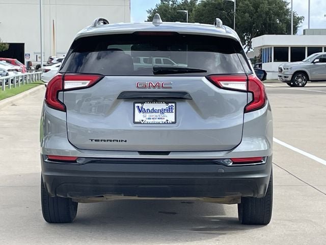 Used 2023 GMC Terrain SLE w/ Driver Convenience Package FWD image 5