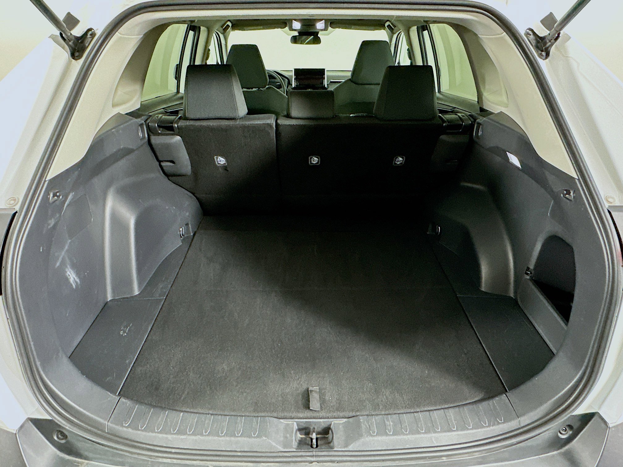 Used 2024 Toyota RAV4 LE image 28