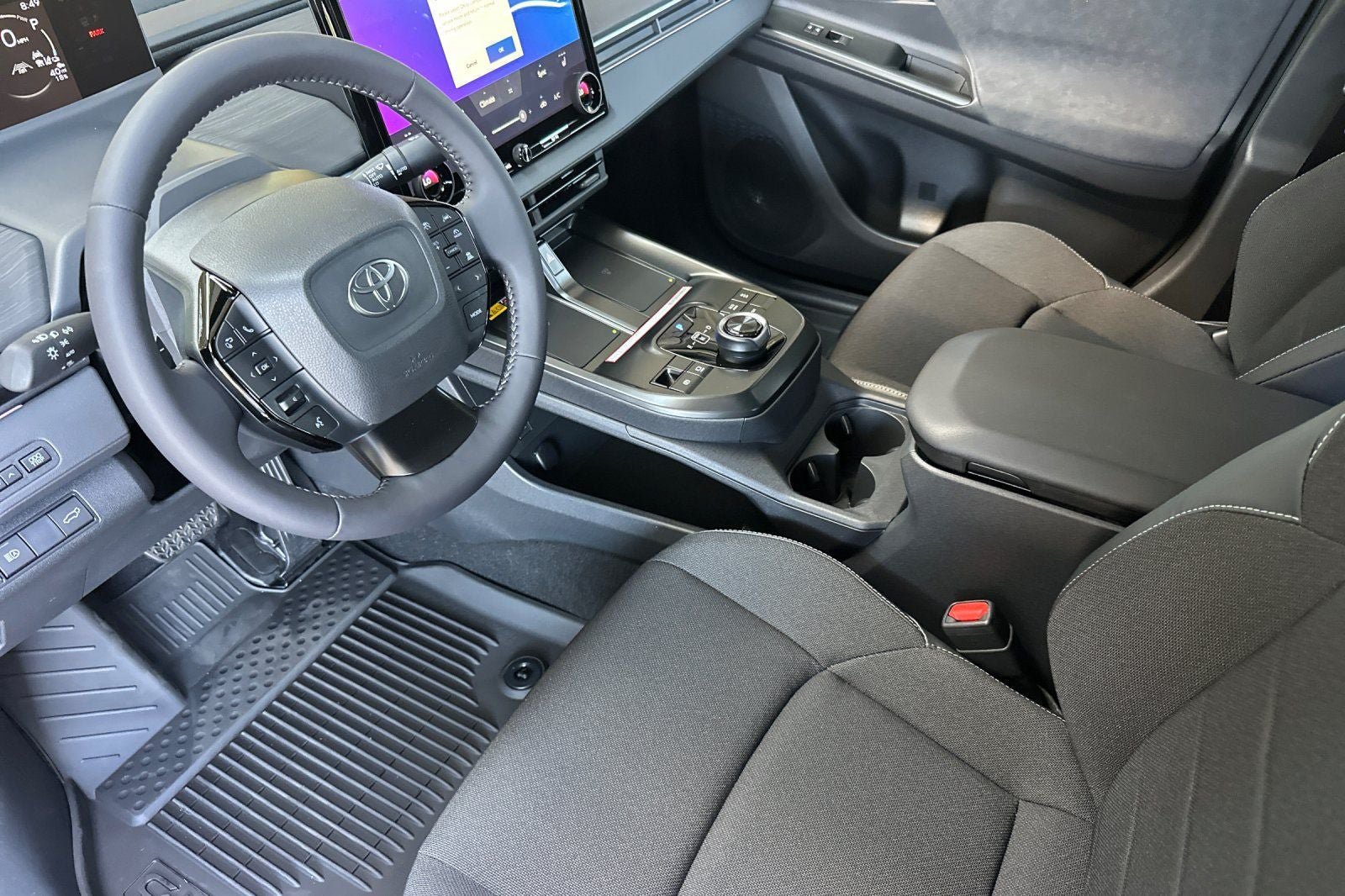New 2027 Toyota C-HR w/ ALL Weather Mat Package (TMS) AWD/4WD image 11