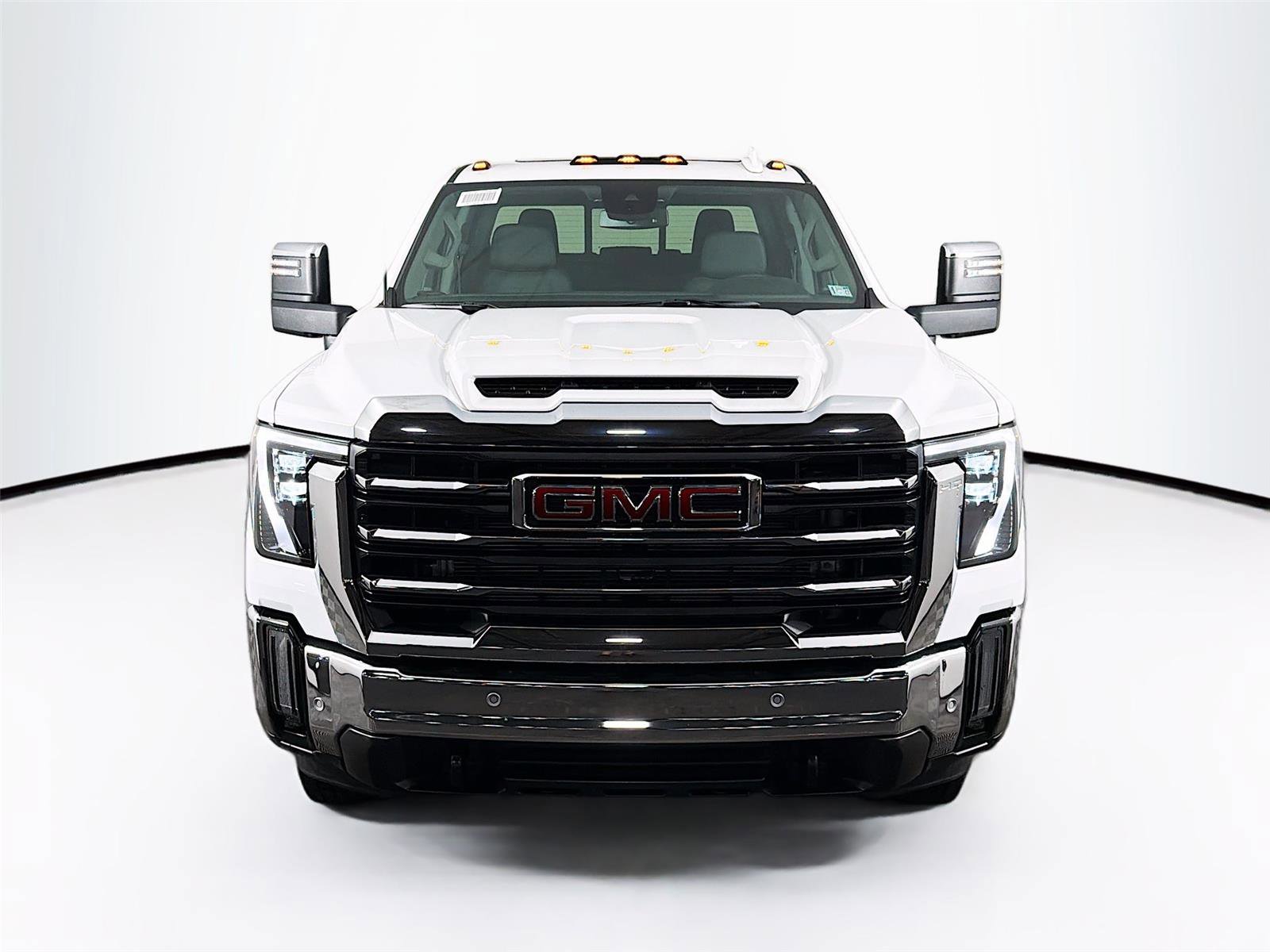 New 2026 GMC Sierra 3500 SLT w/ SLT Premium Package image 2