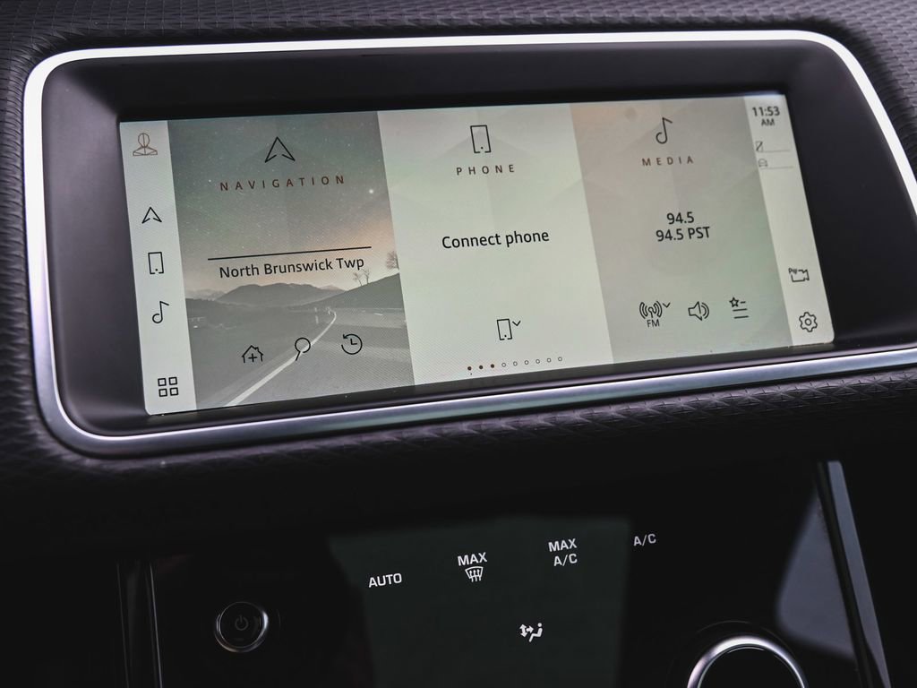 Used 2021 Land Rover Range Rover Evoque S image 17