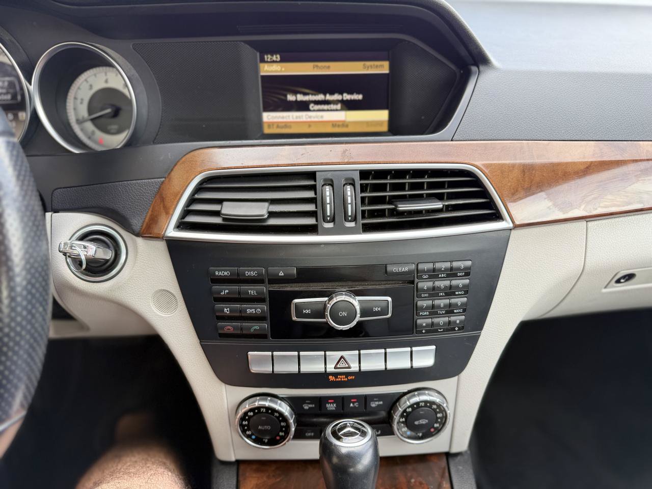 Used 2012 Mercedes-Benz C 250 Sedan image 19