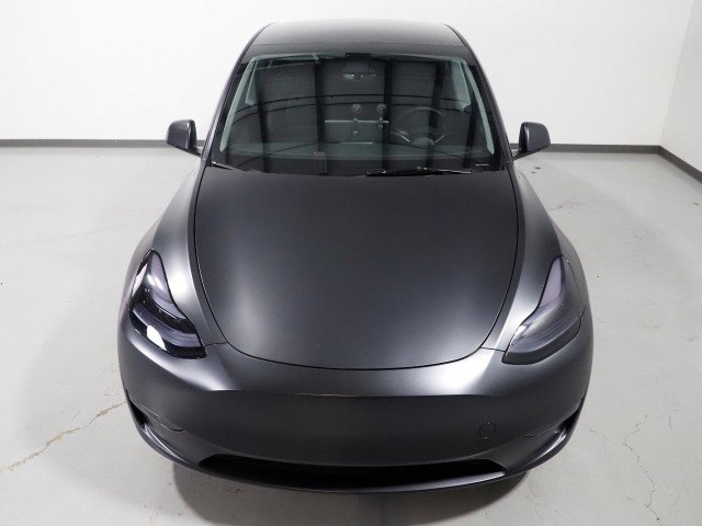 Used 2025 Tesla Model Y AWD image 12