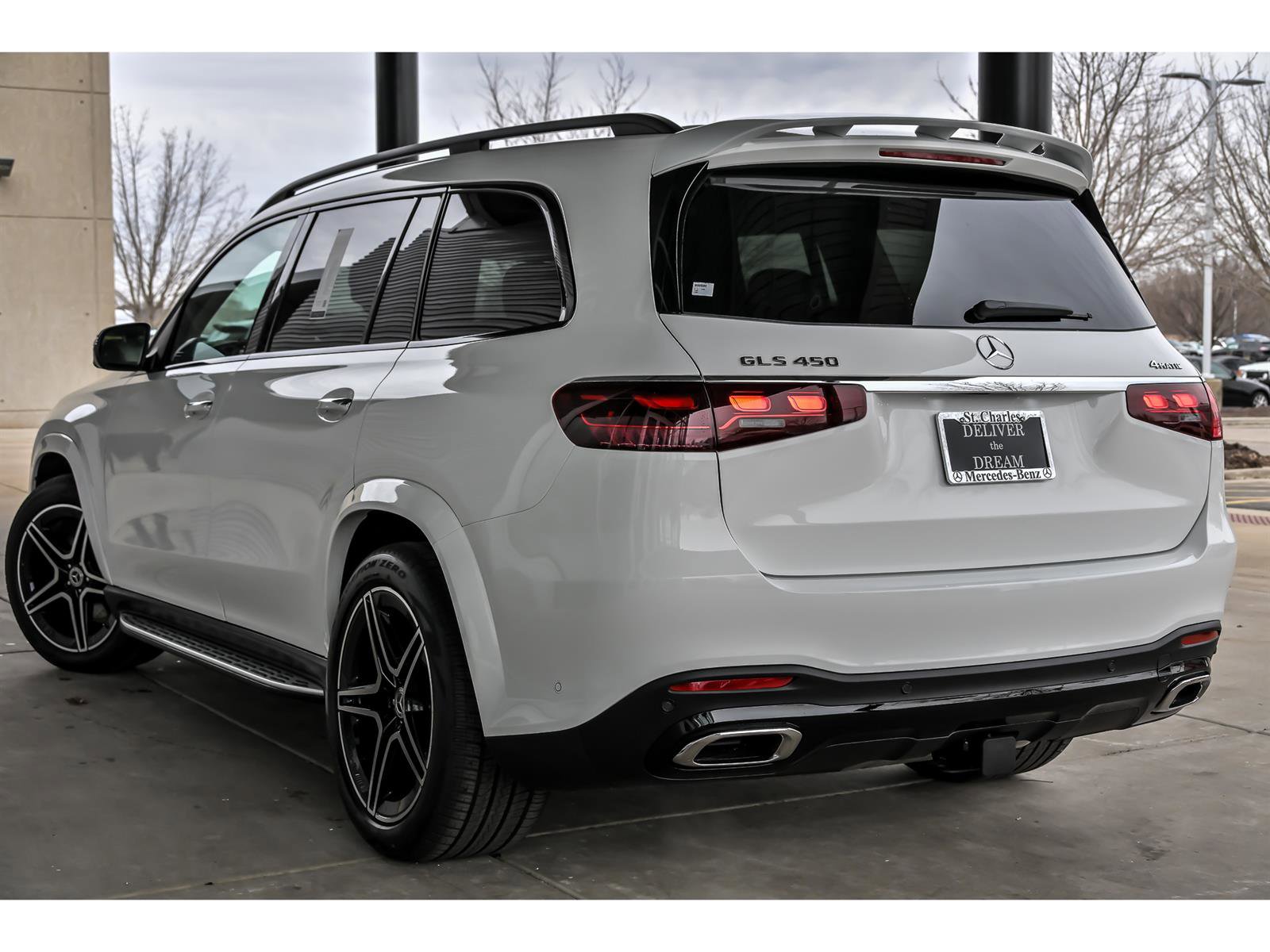 New 2026 Mercedes-Benz GLS 450 4MATIC image 4