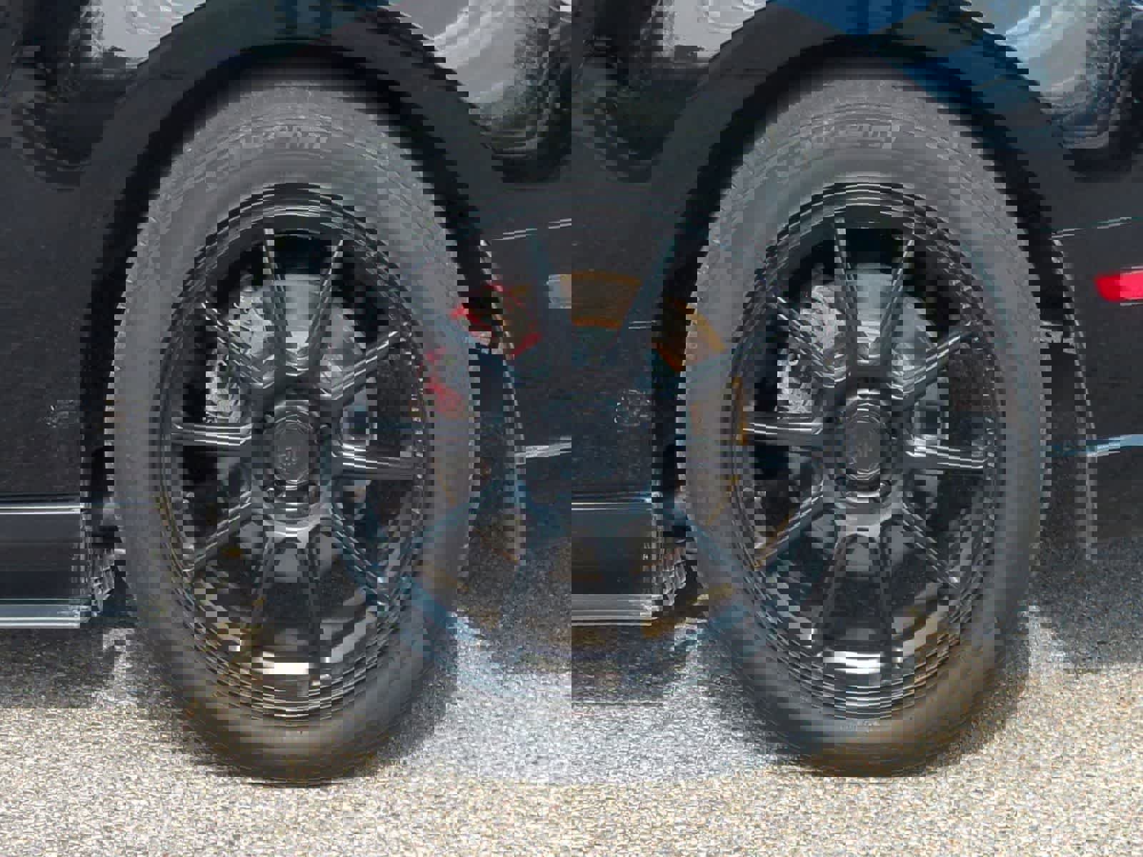 Used 2013 Ford Mustang GT Premium w/ Comfort Pkg image 14