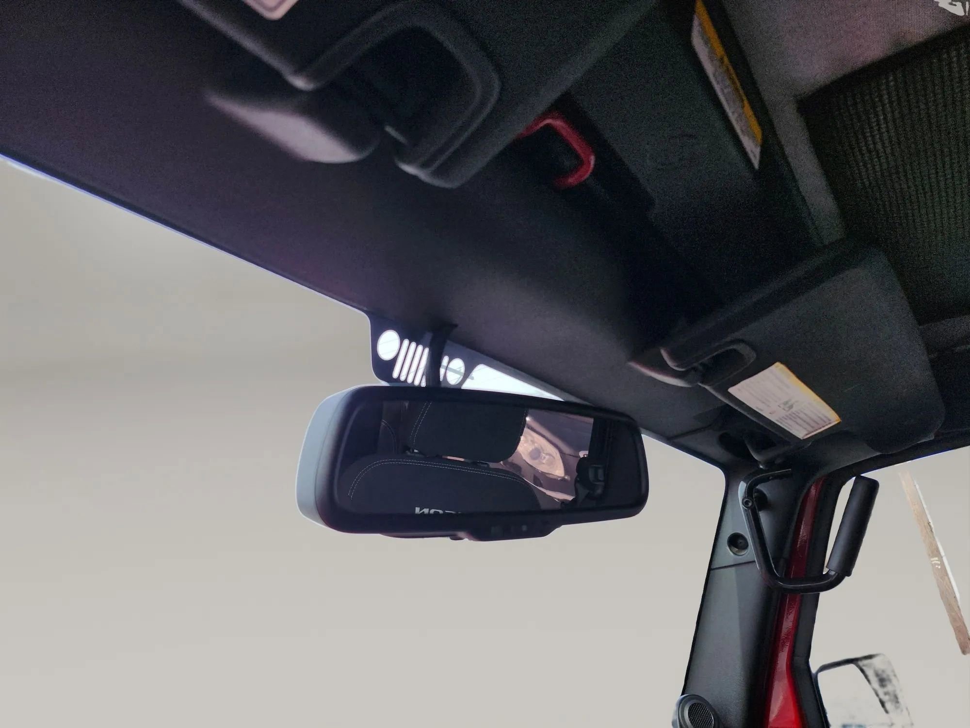 Used 2014 Jeep Wrangler Rubicon w/ Power Convenience Group image 18