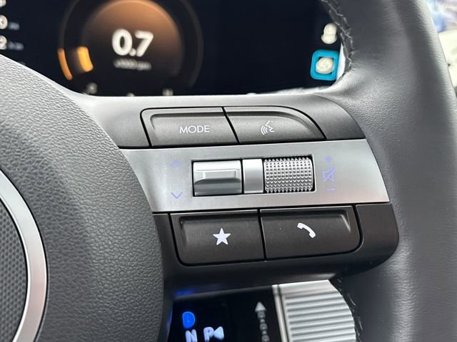 Used 2025 Hyundai Kona Limited image 21