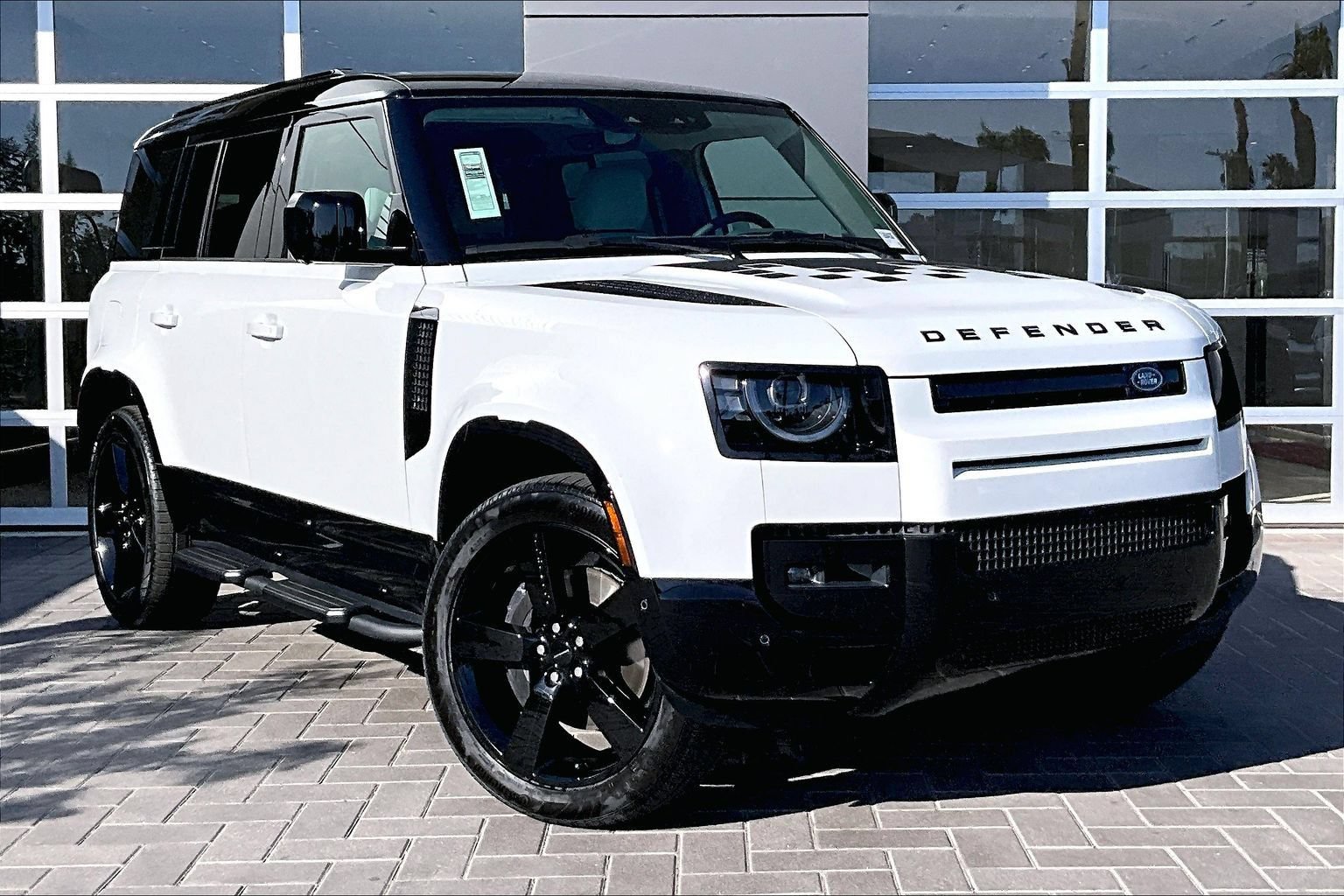New 2026 Land Rover Defender 110 X-Dynamic SE AWD/4WD image 2