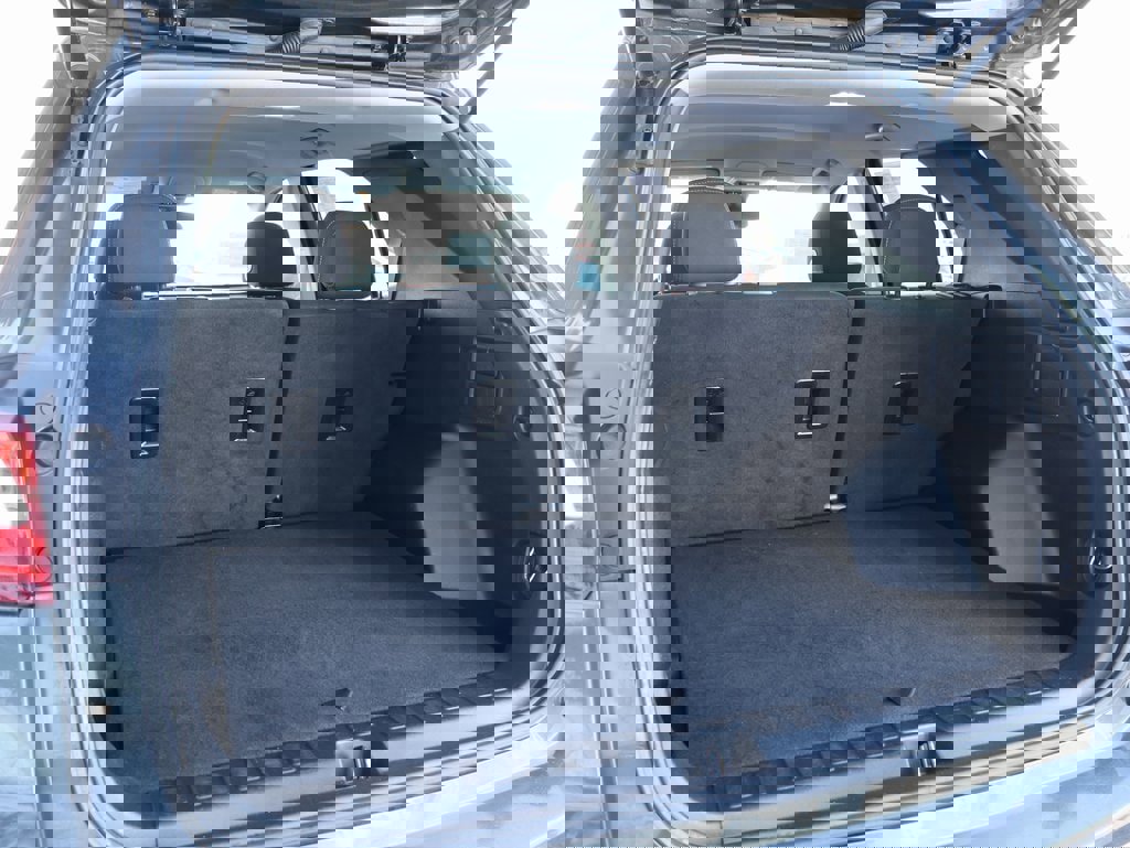 Used 2021 Chevrolet Equinox LT image 16