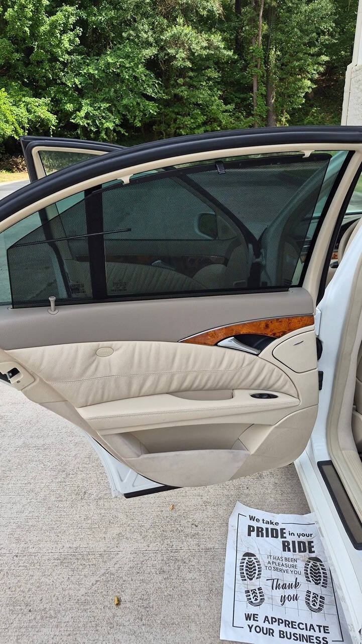 Used 2005 Mercedes-Benz E 500 Sedan image 43