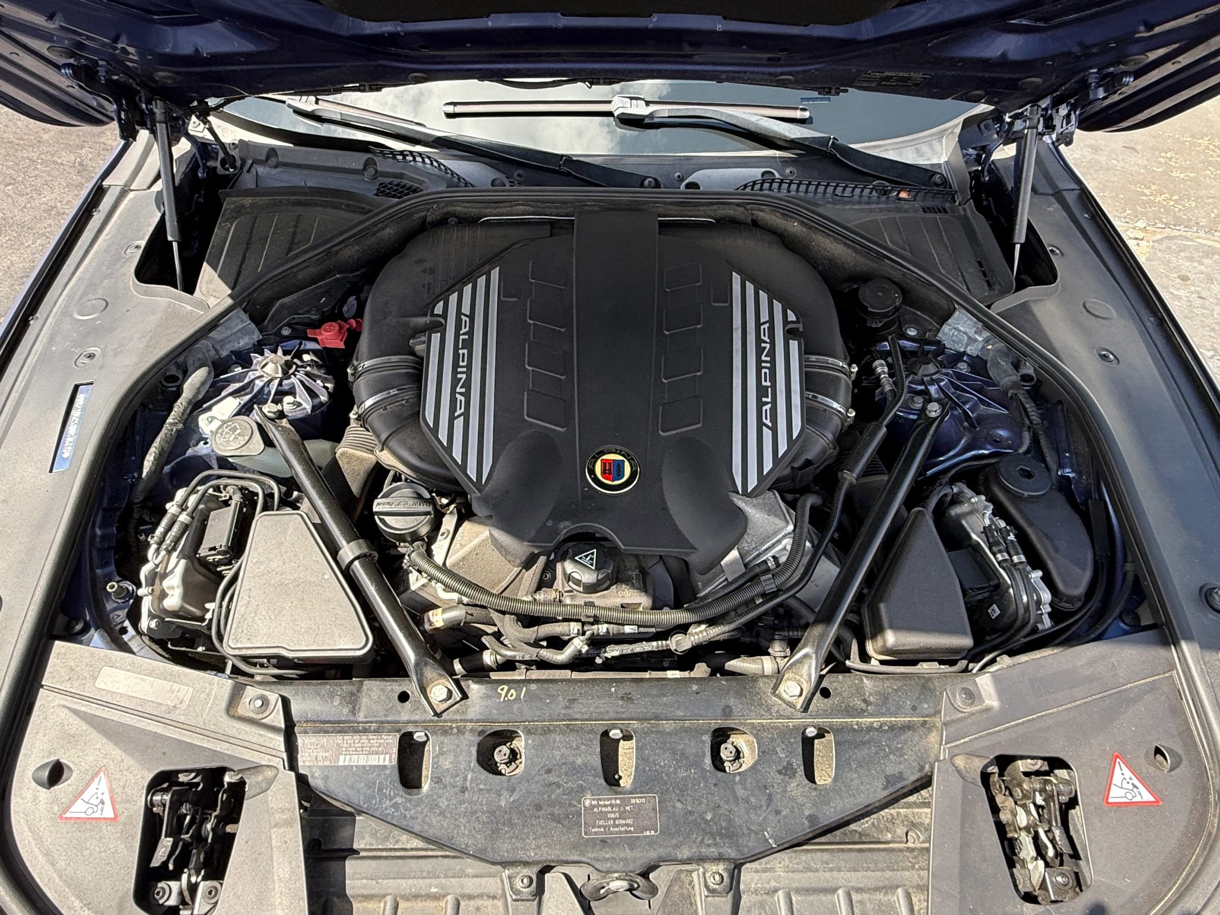 Used 2013 BMW ALPINA B7 xDrive image 47