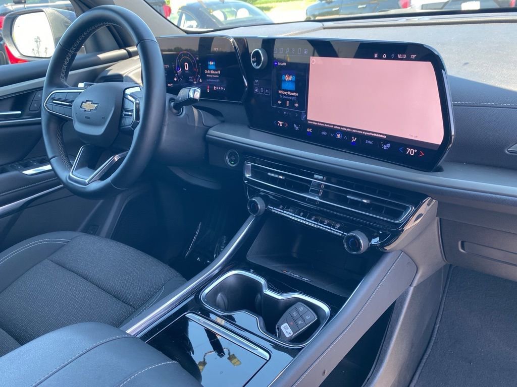 Used 2024 Chevrolet Traverse LT image 26