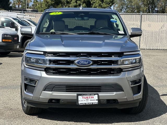 Used 2022 Ford Expedition Max Limited AWD/4WD image 2