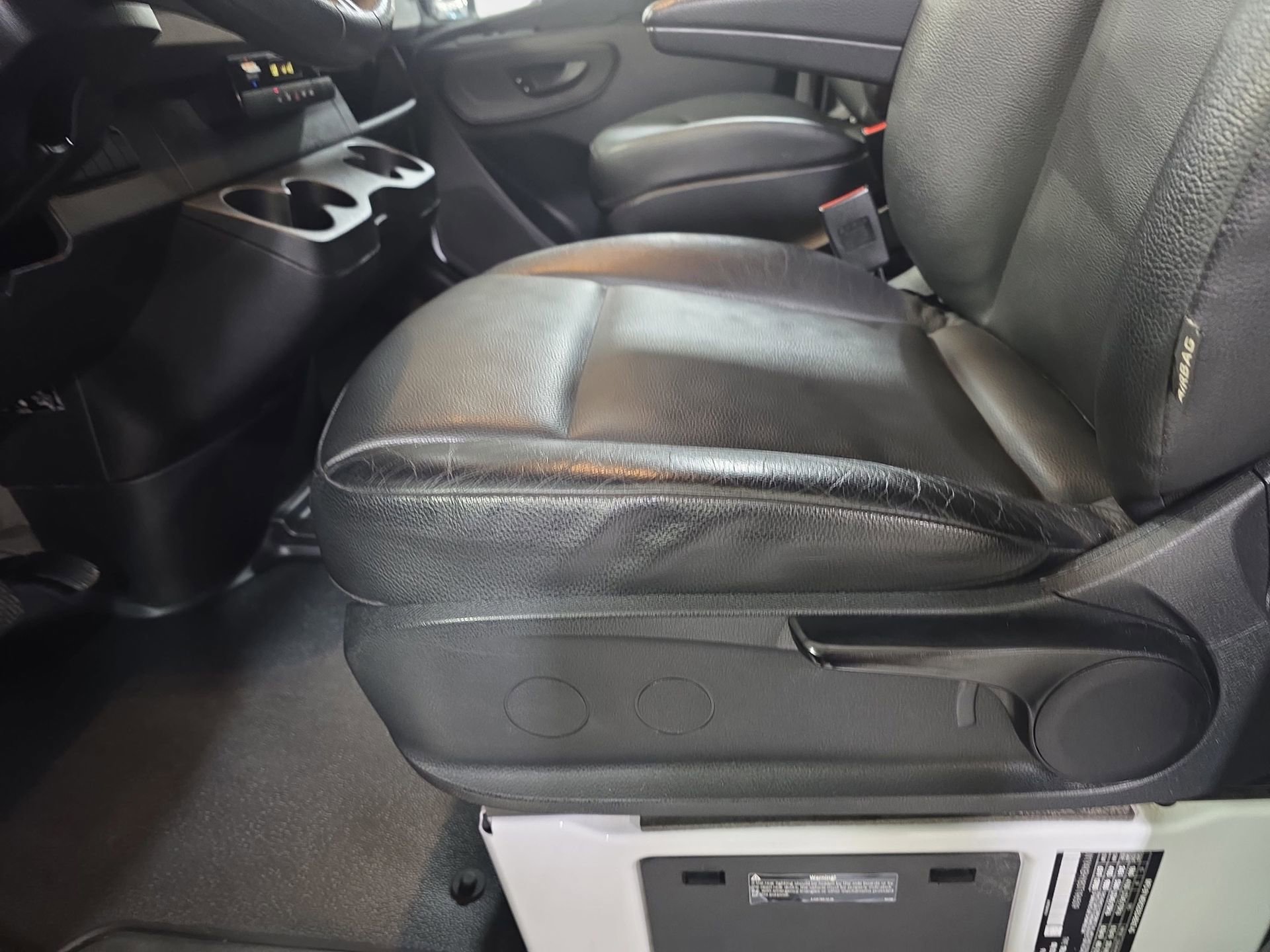 Used 2025 Mercedes-Benz Sprinter 2500 image 25