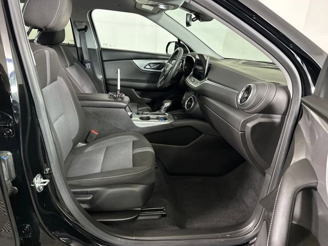 Used 2024 Chevrolet Blazer LT w/ Convenience Package FWD image 28